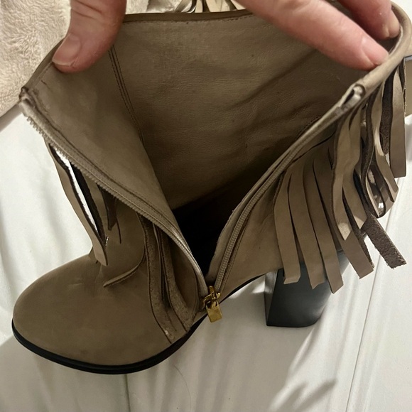 Women’s dee keller Fringe Gray Boots Size 39 Leather - Picture 8 of 10